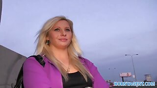 Latinsk kvinde dansk sex amatør knepper sin smukke nabo - 2022-02-22 00:52:22